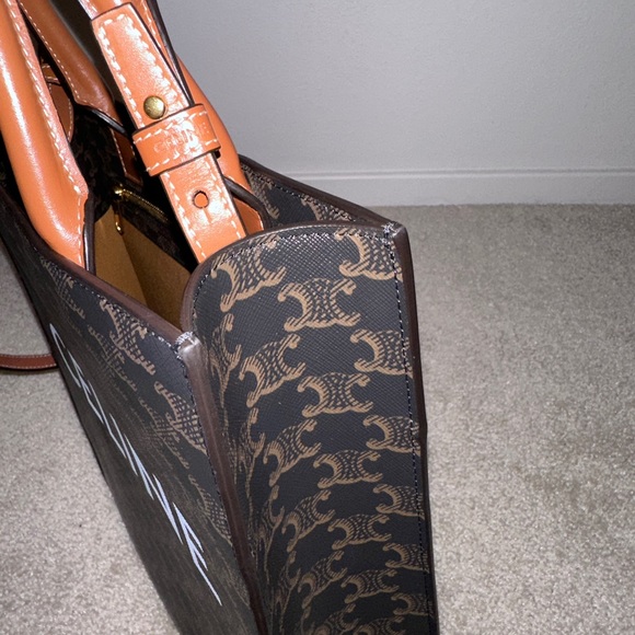 SMALL CABAS VERTICAL IN TRIOMPHE CANVAS AND CALFSKIN - Picture 10 of 10